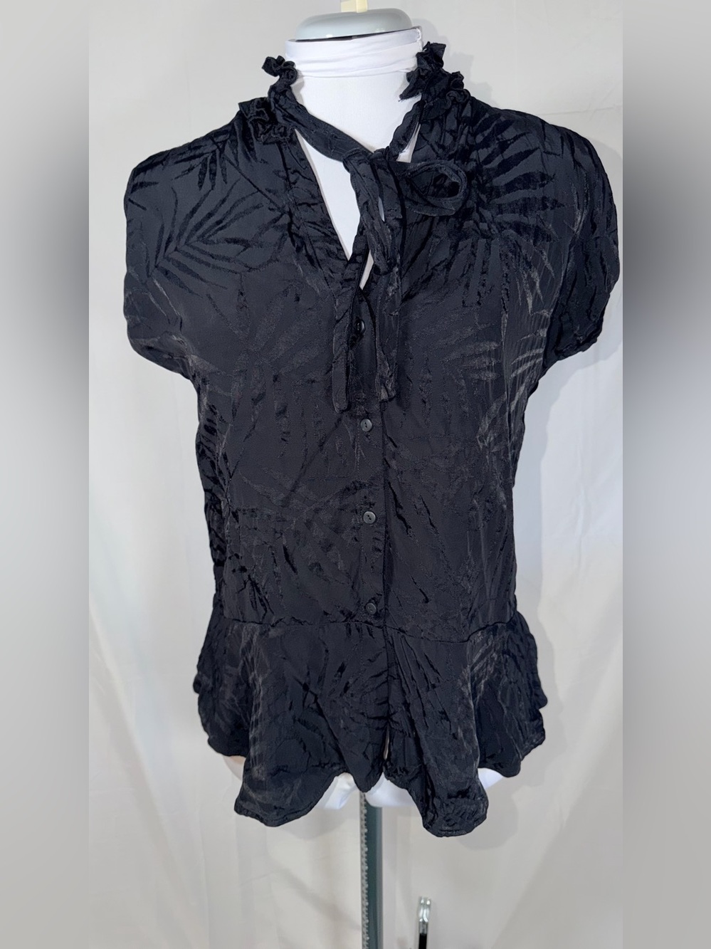 Zara Black Contrast Lace Jacquard Blouse featuring an elegant palm leaf pattern